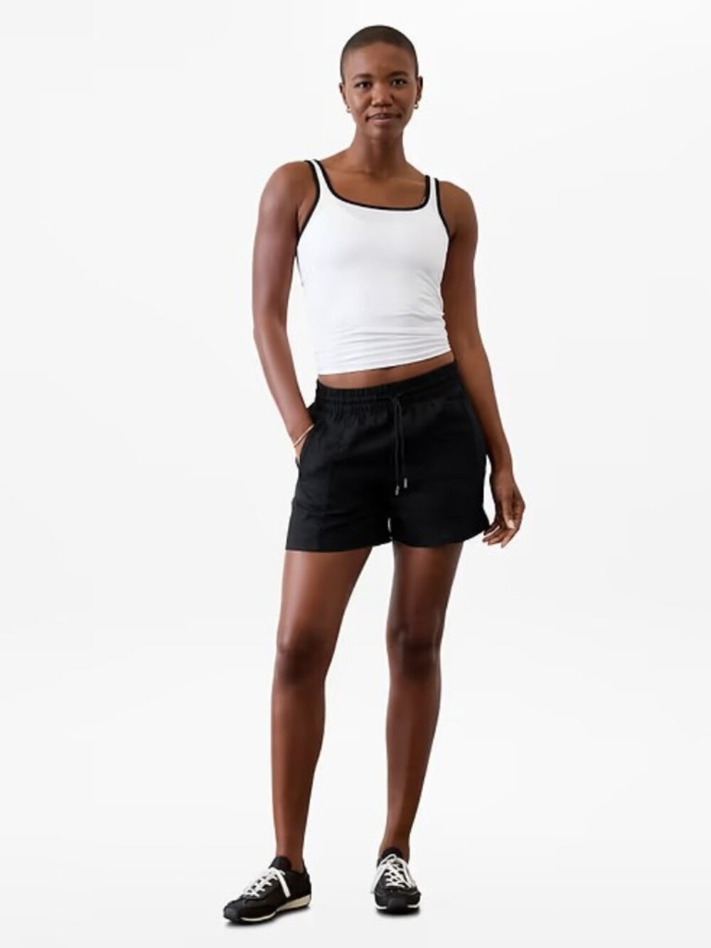 Athleta Women's Retreat Linen Mid Rise 4" Short Size XS Black Elastic Waist